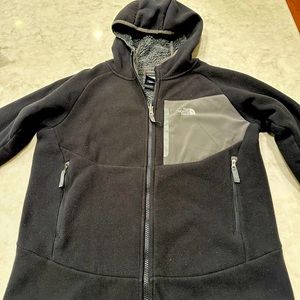 The North face boys Large (14/16) hooded fleece jacket